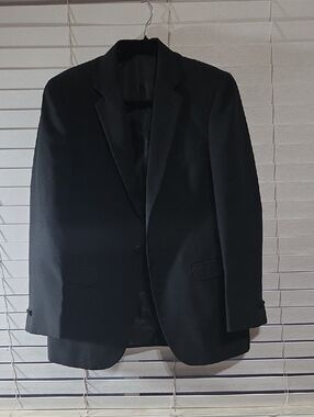 Men's Black Single-Breasted Blazer - Tailored Formal Jacket